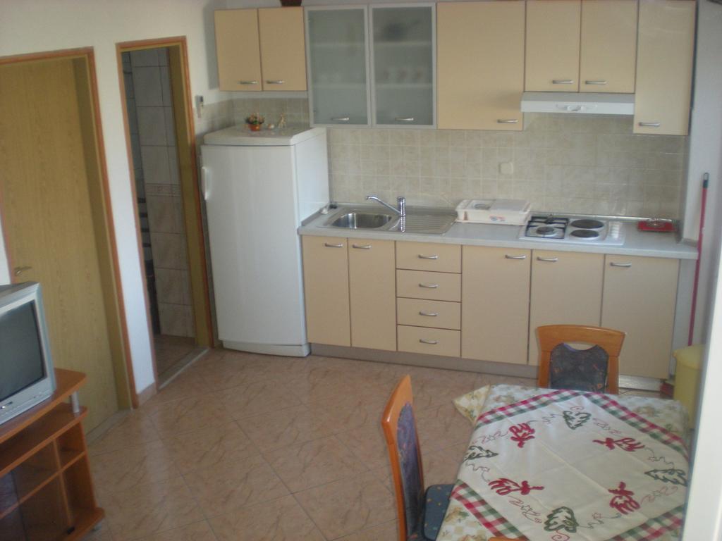 Apartments Sunny House Lumbarda Rum bild